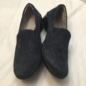 NATURALIZER NAVY SUEDE SHOES